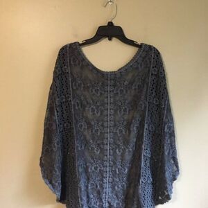 Paris medium grey laced top